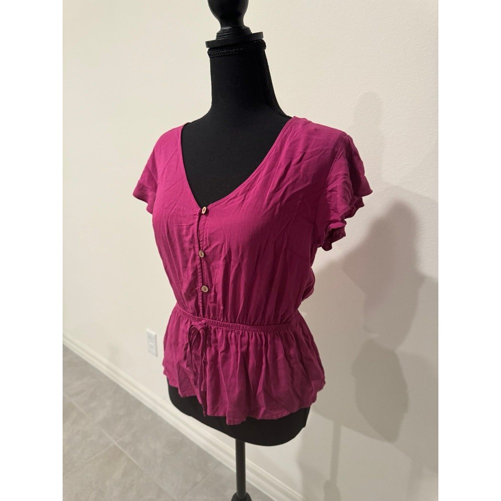 Button up blouse - Picture 2 of 5